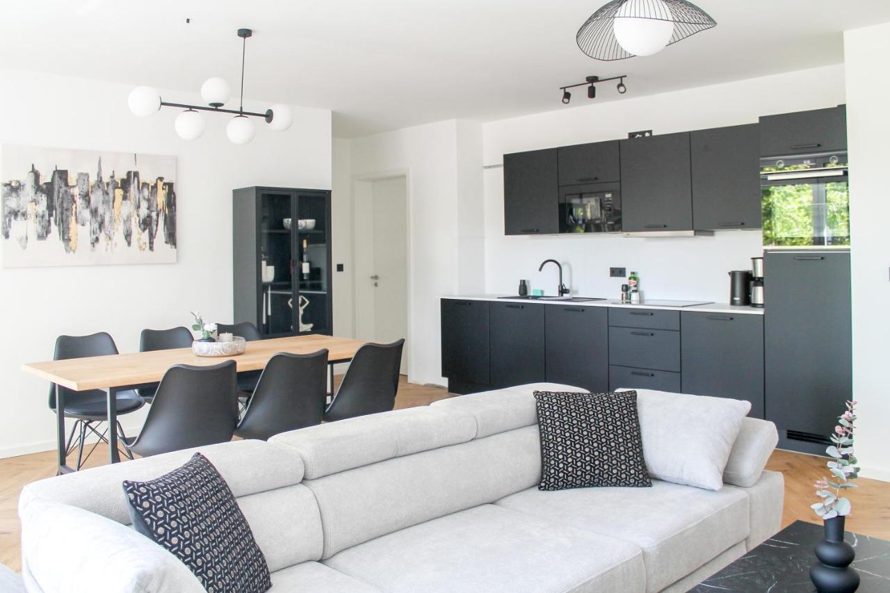 Modern Apartment - Fuer Freunde & Familien, Stadtnah, Parkplatz, E-Ladestation, Gitterbox Fuer Fahrraeder, Fitnessstudio, Digitale Gaestemappe Mit Restaurant- Und Unternehmenstipps Кобленц Екстер'єр фото
