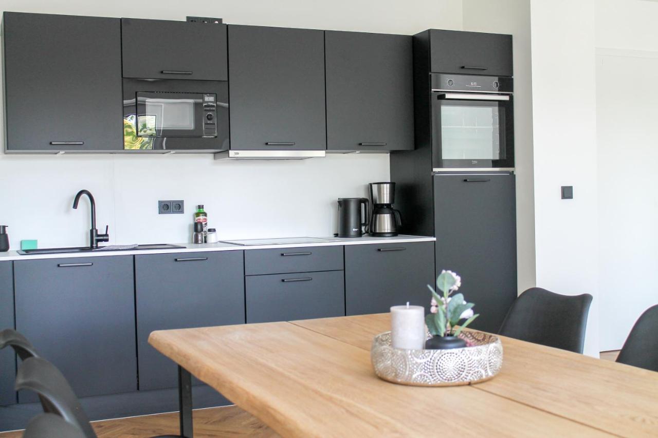 Modern Apartment - Fuer Freunde & Familien, Stadtnah, Parkplatz, E-Ladestation, Gitterbox Fuer Fahrraeder, Fitnessstudio, Digitale Gaestemappe Mit Restaurant- Und Unternehmenstipps Кобленц Екстер'єр фото