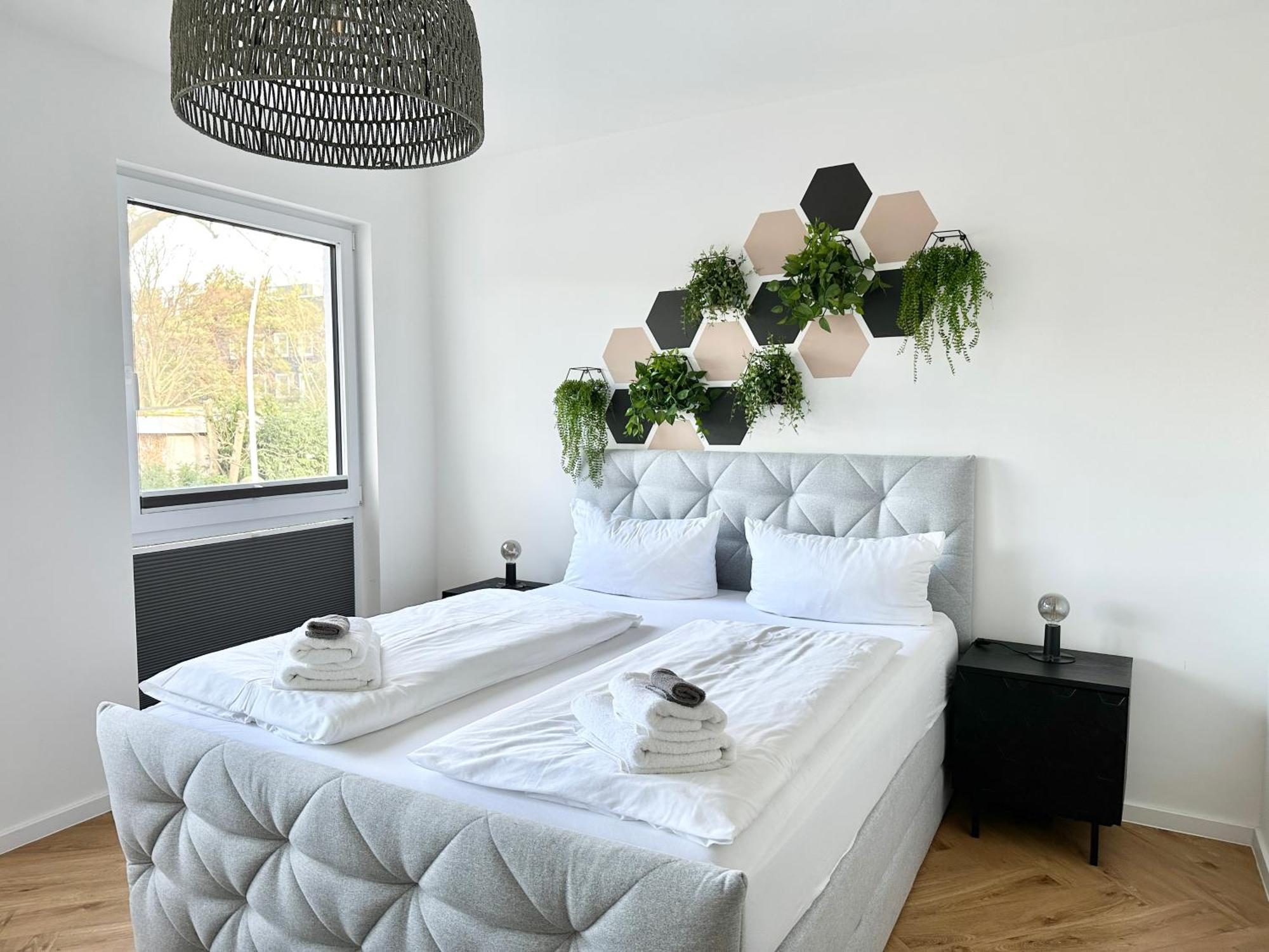 Modern Apartment - Fuer Freunde & Familien, Stadtnah, Parkplatz, E-Ladestation, Gitterbox Fuer Fahrraeder, Fitnessstudio, Digitale Gaestemappe Mit Restaurant- Und Unternehmenstipps Кобленц Екстер'єр фото